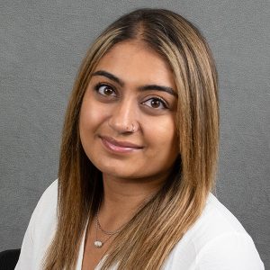 Headshot photo of Shefali Bhatt.
