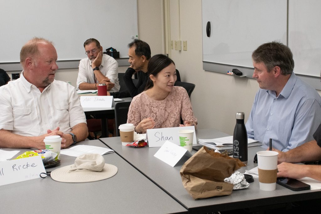 Several faculty and staff members discuss mentorship during an ARMP session.