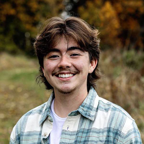 Headshot photo of Joey Lewis. 